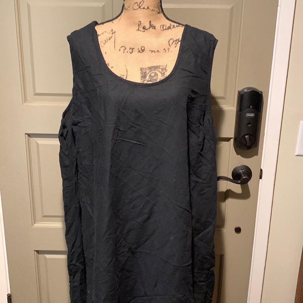 Women’s Avenue Black Plus Size Dress Size 26/28
